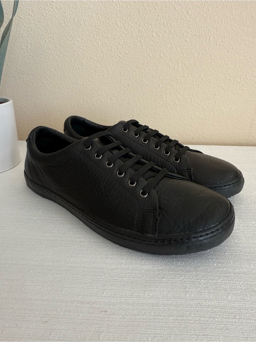 Birchbury Bramfords Men’s Black Low-Top Leather Casual Sneakers